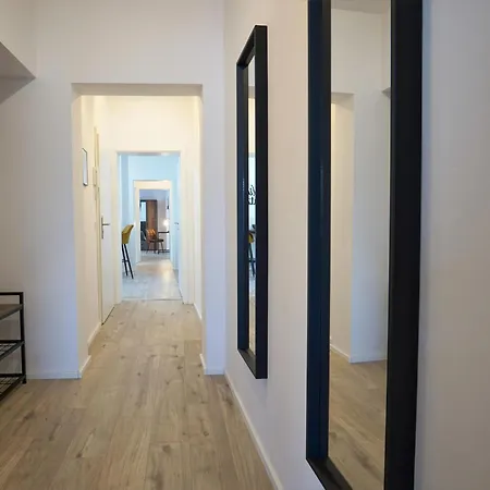 Hogulu - 3 - Raum - App 26 Mit Balkon In Der Naehe Der Jahrtausendbruecke * Brandenburg (Brandenburg an der Havel)