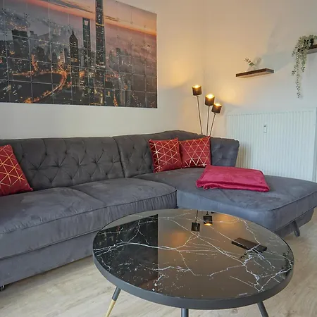 Apartament Hogulu - 3 - Raum - App 26 Mit Balkon In Der Naehe Der Jahrtausendbruecke